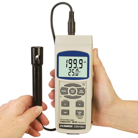 -Conductivity, TDS and Salt Meter with Real Time SD Card Data Logger