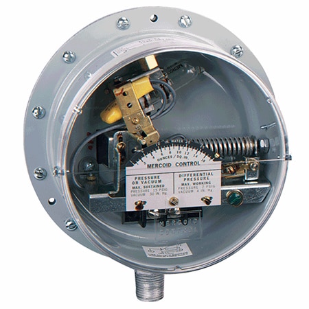Gas pressure/differential pressure switch, range 0.5-5 psid (.03-.345 bar), max. deadband 0.4 psid (0.38 bar), SPDT mercury switch.