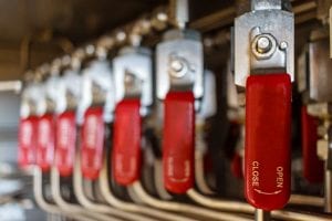 Valves-Line_600x400-300x200