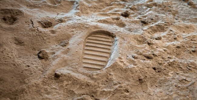 Protecting Lunar Samples from Contamination